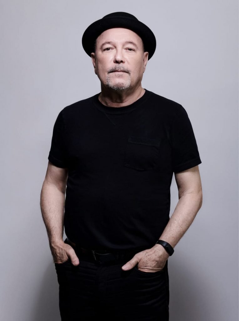 #RubénBlades nominado a los #LatinGRAMMYs  

El icónico cantautor panameño ha sido nominado en la categoría de "Mejor Canción del Año" junto al talentoso compositor #GianMarco por su emotivo tema "Aún me sigo encontrando".