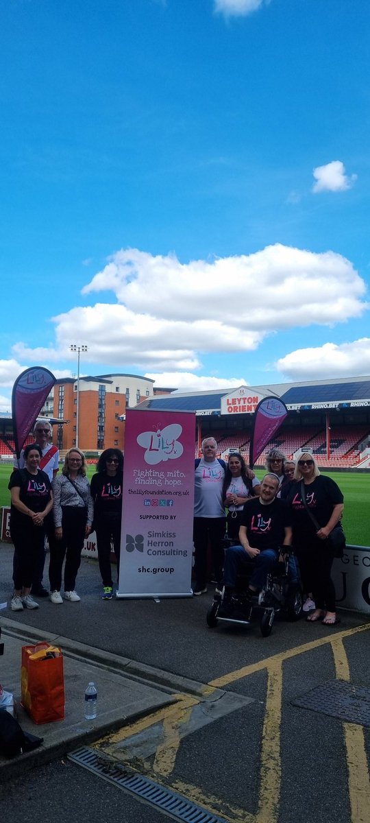 4Lilyfoundation's tweet photo. Thanks so much @SpursOfficial #GaryMabbutt @alandavies1 @Arsenal @leytonorientfc @CAFCofficial for supporting us today, helping put #mitoonthemap during World #MitochondrialDisease Week https://t.co/7n96Nuya8E