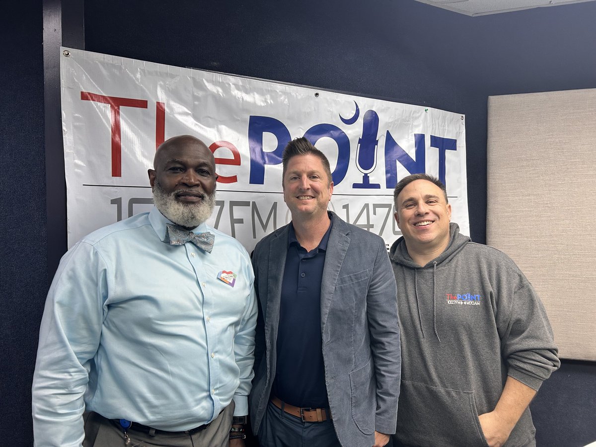 South Carolina Public Charter School District (@scpcsd) on Twitter photo Join us today at 5:30 pm for Kids First Radio on <a href="/PointRadioSC/">100.7 The Point</a>. This week, we're shining a spotlight on <a href="/EastPoint_SC/">East Point Academy</a> with special guest Mike Lally, the school's Deputy Head of School. Learn all about East Point's unique multilingual model.
bit.ly/SCKidsFirst Join us today at 5:30 pm for Kids First Radio on <a href="/PointRadioSC/">100.7 The Point</a>. This week, we're shining a spotlight on <a href="/EastPoint_SC/">East Point Academy</a> with special guest Mike Lally, the school's Deputy Head of School. Learn all about East Point's unique multilingual model.
bit.ly/SCKidsFirst