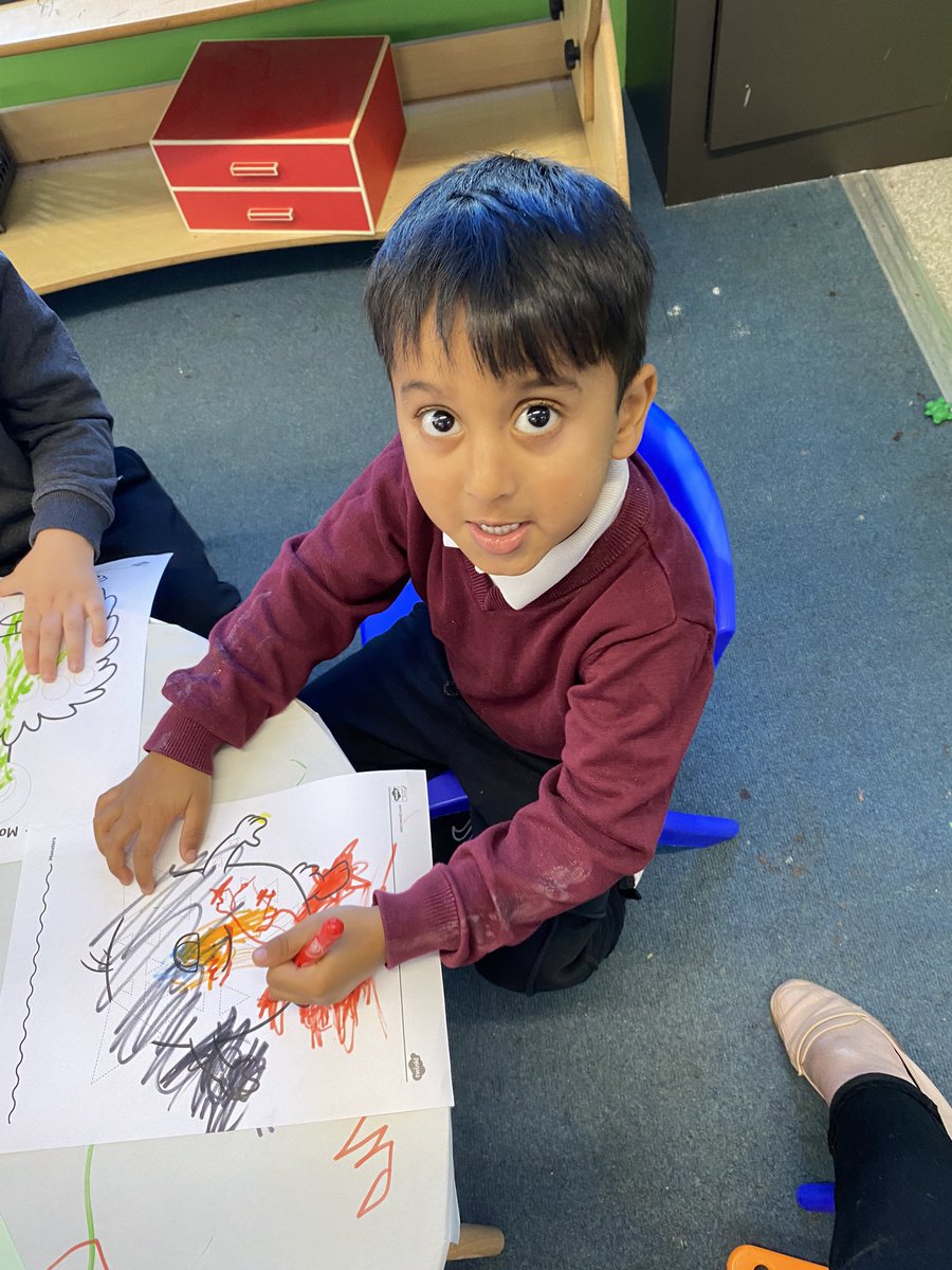 MissRossingtonR's tweet photo. Mark-making in the writing area with friends. @busheyheathjm #busheyheathwriting #EYFSliteracy https://t.co/t9Zd1PfLJF