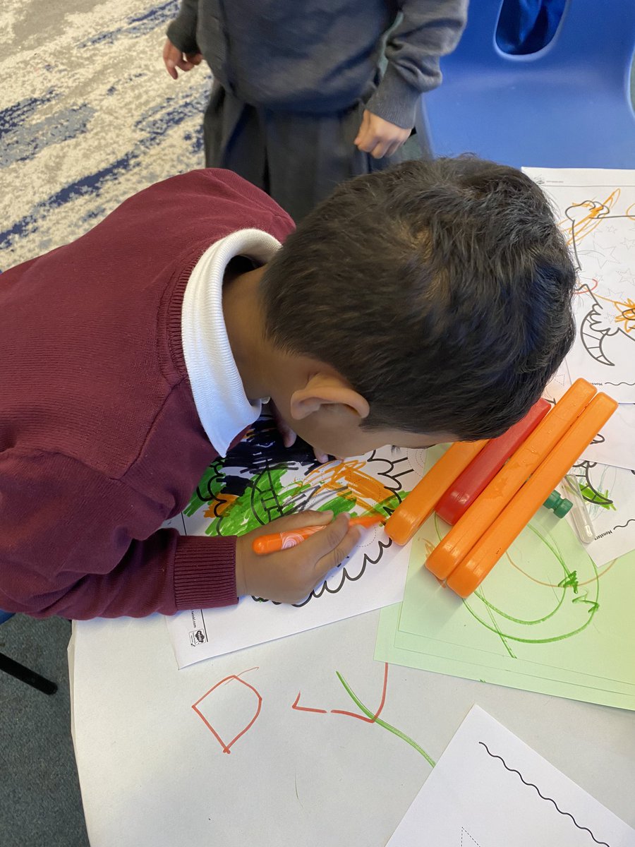 MissRossingtonR's tweet photo. Mark-making in the writing area with friends. @busheyheathjm #busheyheathwriting #EYFSliteracy https://t.co/t9Zd1PfLJF