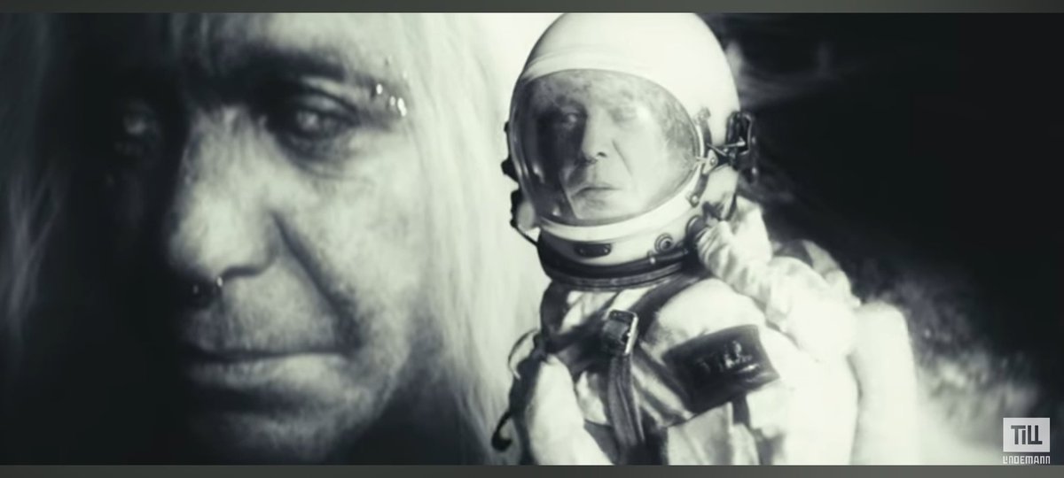 Digesting the video!  Great job!     Go #Lindemann
#tilllindemann #ubers_meer