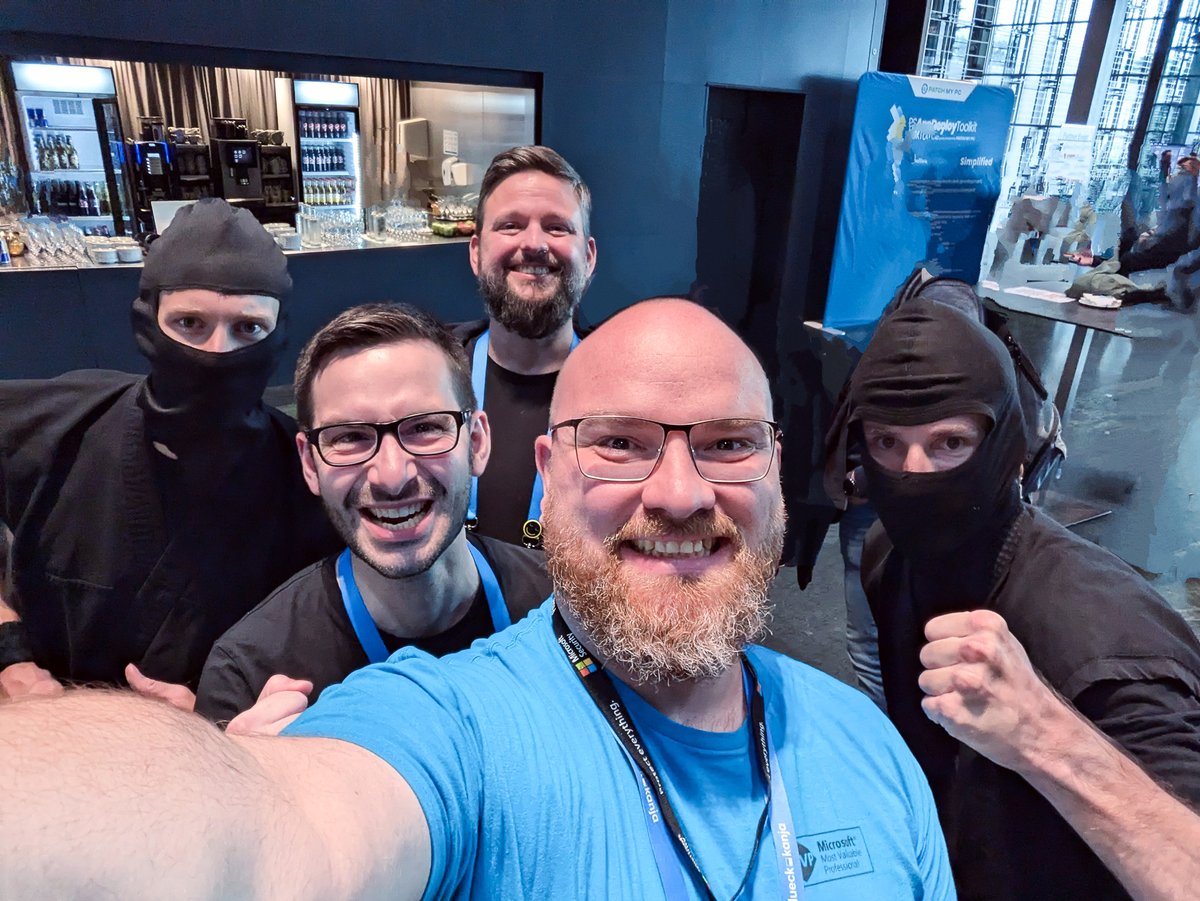 glueckkanja tweet media