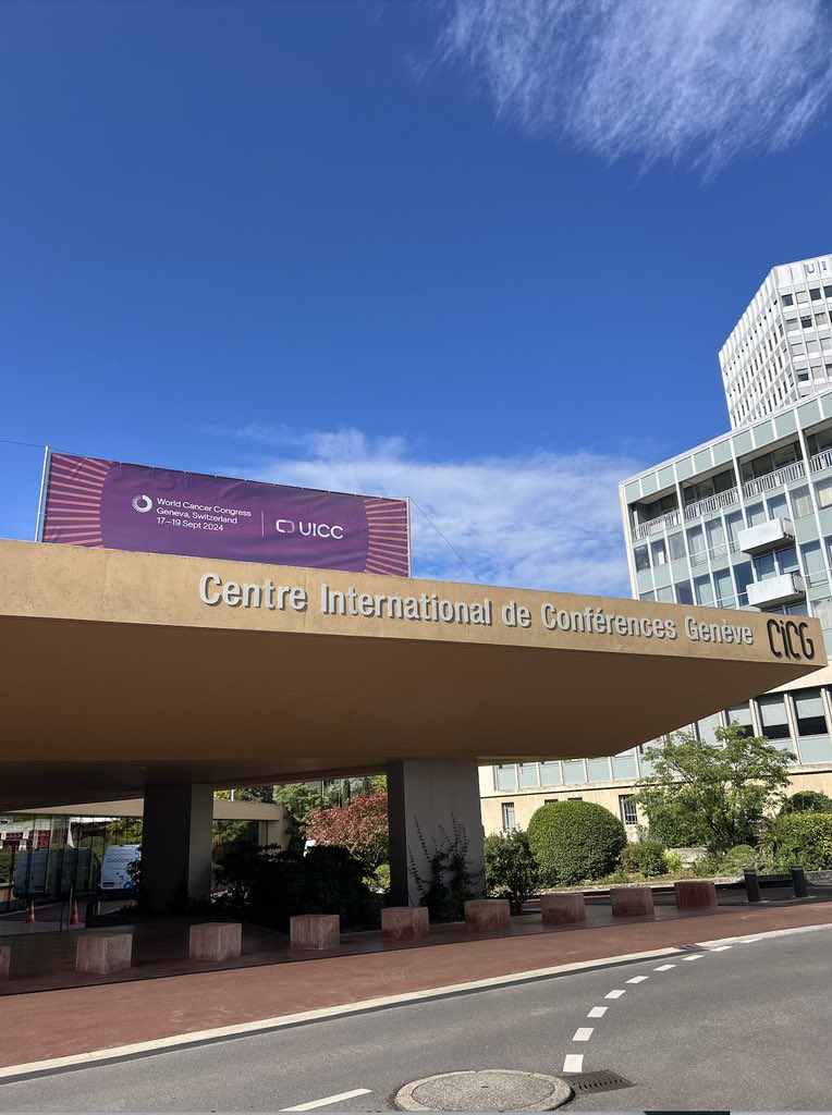 At #WorldCancerCongress, we proudly acknowledge <a href="/ImranKhanPTI/">Imran Khan</a> for his remarkable contributions to cancer treatment.
His vision for universal health coverage &amp; efforts through <a href="/SKMCH/">Shaukat Khanum</a> have made life-saving care accessible to all, A global example in healthcare reform
#WCC2024 <a href="/uicc/">Union for International #CancerControl</a>