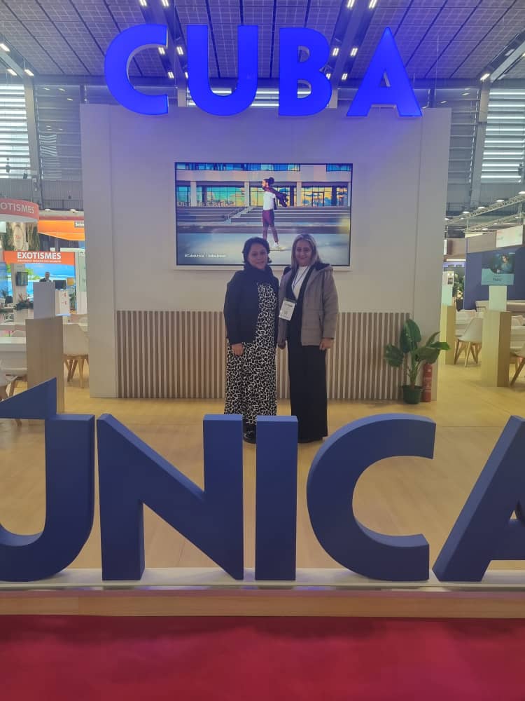 avcubanacan94's tweet photo. #ViajesCubanacán presente en Feria Top Resa, principal salón destinado a los profesionales del turismo en #Francia 😍🤩🥳
#CubaÚnica #TopResa #AgenciasDeViajes https://t.co/vpZp0v35XZ