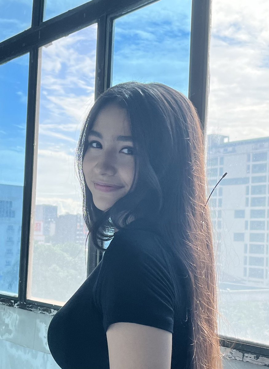 KanataTapia's tweet photo. 😳🖤 https://t.co/yOV75bfUPG