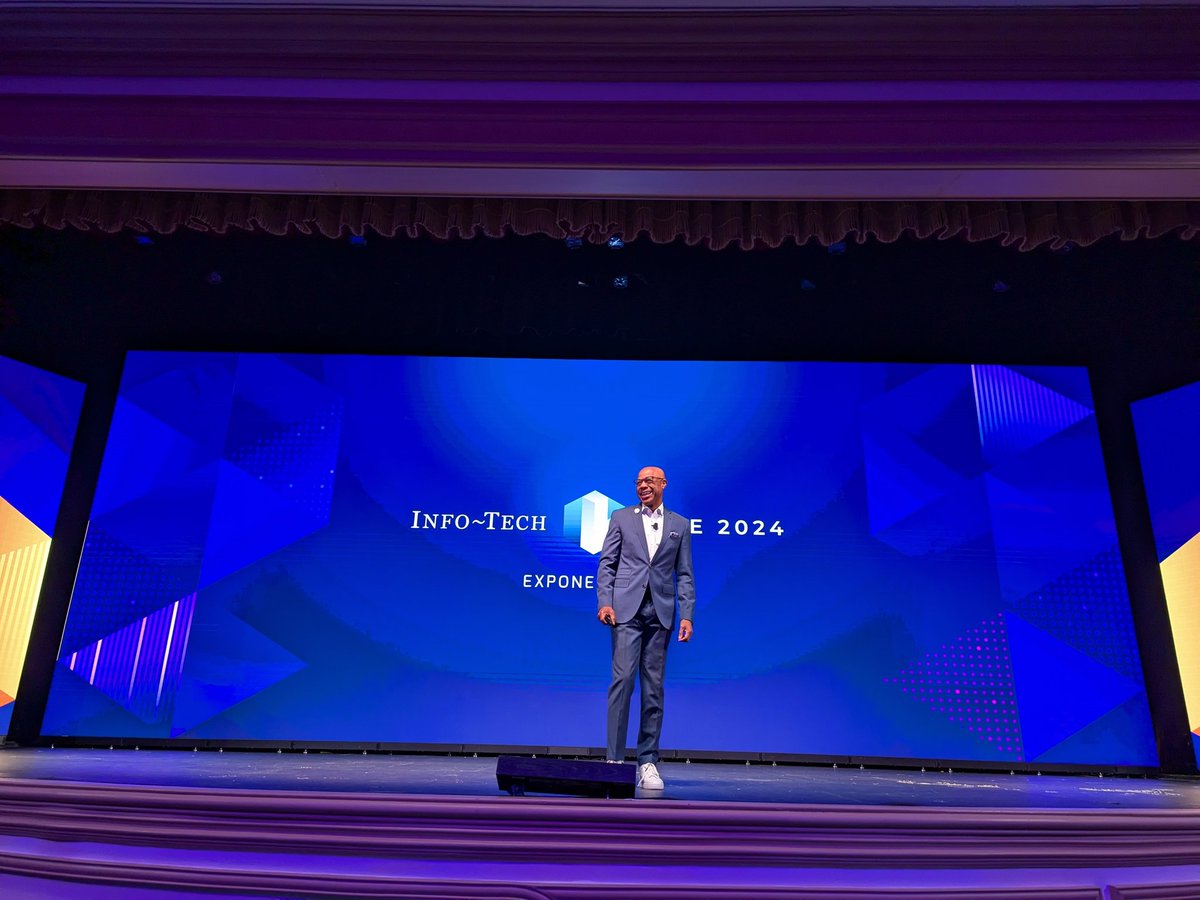 shashib's tweet image. Full House at #InfoTechLive Exponential IT in Motion