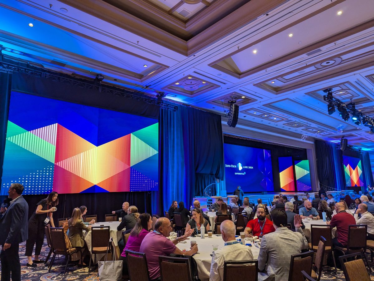 shashib's tweet image. Full House at #InfoTechLive Exponential IT in Motion