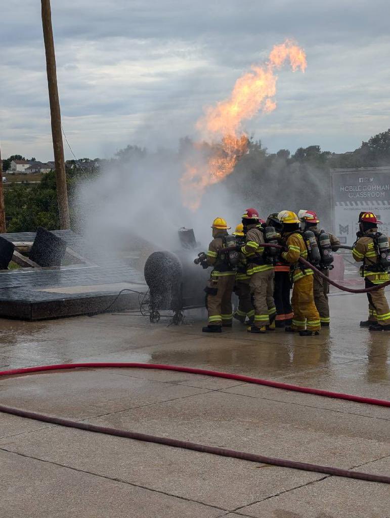 mccfire1's tweet photo. Busy day for our Firefighter II students this morning! Simulating #BLEVE Fires! #mccfire #mcc “Train Like Your Life Depends on it....Because it Does!” #community #futurefirefighters https://t.co/bbKDzjYM4R