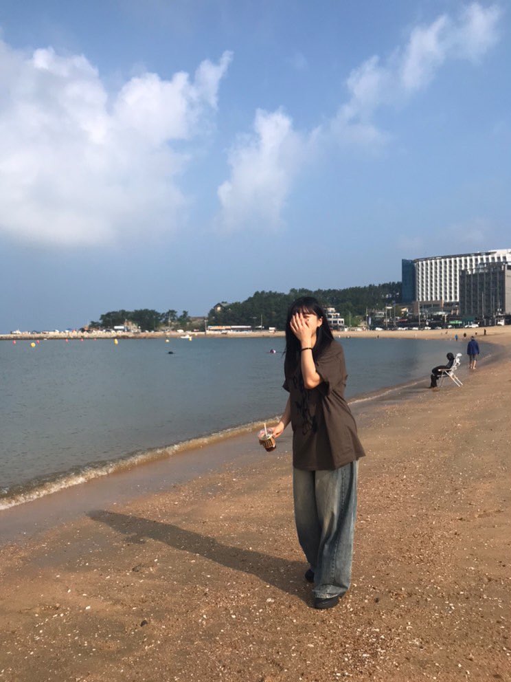 성인입니다^_^ 친구해야

#일상계_𝕏친소 #일상계𝕏친소 #트친소 #일상계