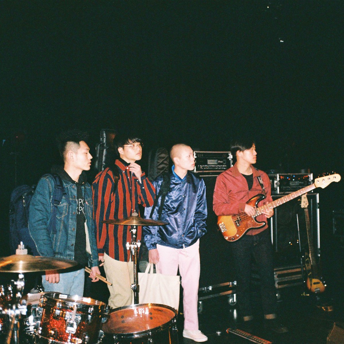 HYUKOH tweet media