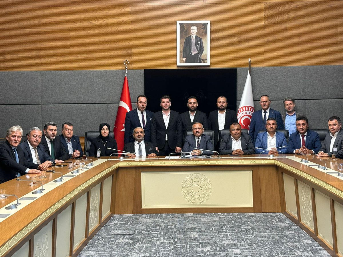 📍 TBMM 

Tokat Konfederasyonu (TOKKON) Başkanı Ahmet Yılmaz ile birlikte federasyon ve dernek başkanlarına, gençlik kolları başkanı ve yönetim kurulu üyeleri ile beraberindeki heyete ziyaretlerinden dolayı teşekkür ediyorum.