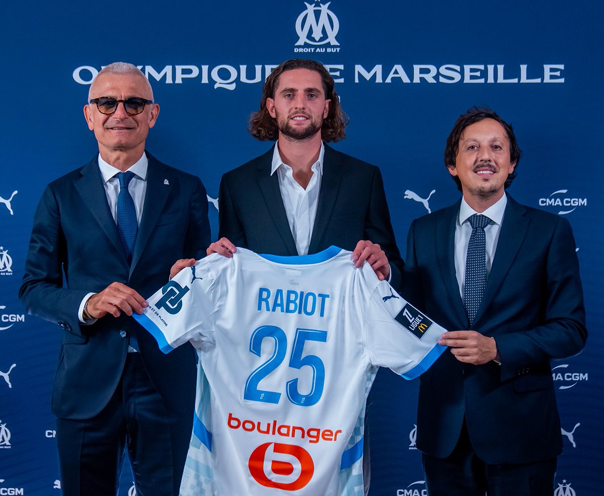 TeamOM_Officiel's tweet photo. 🔹 𝑂𝐹𝐹𝐼𝐶𝐼𝐸𝐿 : ADRIEN RABIOT signe deux ans à l'OM !

#MercatOM | #TeamOM 🔵⚪️