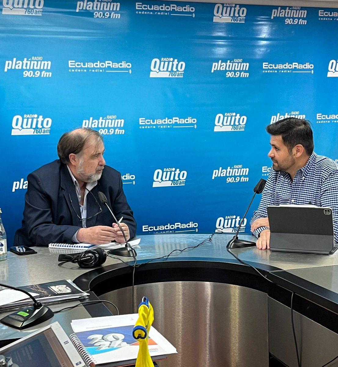 En <a href="/radioplatinum/">Radio Platinum</a> 📻🎙️| "El Ecuador en este momento demanda cambios, no podemos seguir eligiendo más de lo mismo. Vivimos en un país polarizado, lleno de odio, de rencor y nosotros queremos ser esa cohesión social, esa coalición de personas y no de partidos para generar un cambio
