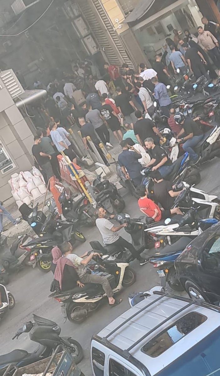 ShaykhSulaiman's tweet photo. 🚨BREAKING: 2800 INJURED, 8 KILLED OF WHICH 1 IS A CHILD

Lebanese ministry of health:
 
“2800 wounded and 8 killed; numbers rising. 

The son of the Hezbollah representative Ali Ammar has been killed. 

Some reports claim that up to 5000 pagers exploded.” https://t.co/AqAB3VuCZK