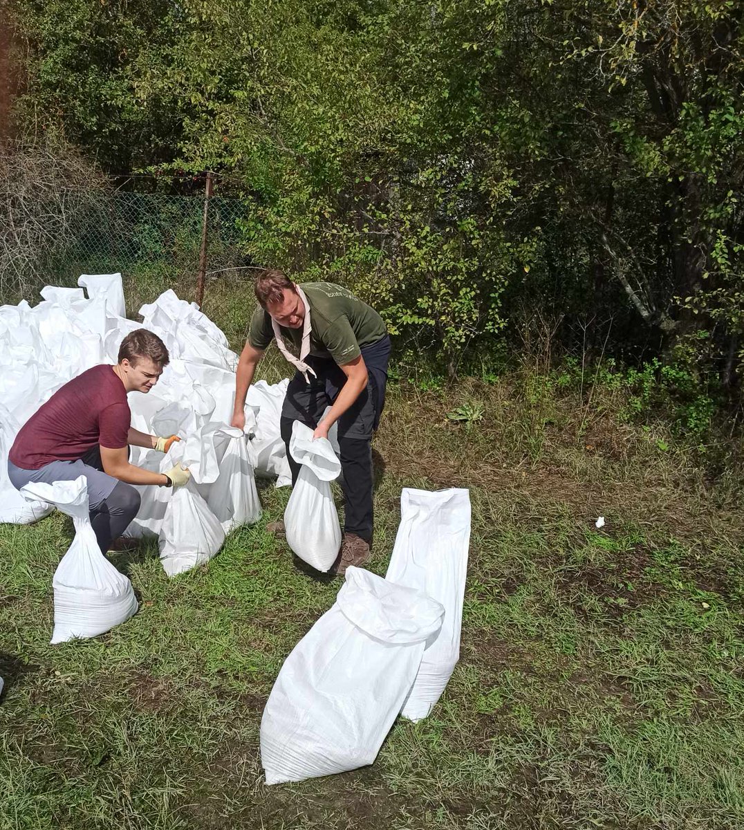 Scouting In Europe (@scoutingeurope) on Twitter photo #StormBoris has brought devastating floods to central Europe. #Scouts are stepping up: ๐ต๐ฑ <a href="/ZHP_PL/">ZHP</a> mobilised volunteers and offers psychological support. ๐จ๐ฟ <a href="/skaut/">#SKAUT ๐จ๐ฟ</a> is assisting authorities & providing shelter. ๐ฆ๐น๐ญ๐บ๐ฉ๐ช๐ธ๐ฐ: Scouts are assessing the situation & ready to help. #StormBoris has brought devastating floods to central Europe. #Scouts are stepping up: ๐ต๐ฑ <a href="/ZHP_PL/">ZHP</a> mobilised volunteers and offers psychological support. ๐จ๐ฟ <a href="/skaut/">#SKAUT ๐จ๐ฟ</a> is assisting authorities & providing shelter. ๐ฆ๐น๐ญ๐บ๐ฉ๐ช๐ธ๐ฐ: Scouts are assessing the situation & ready to help.