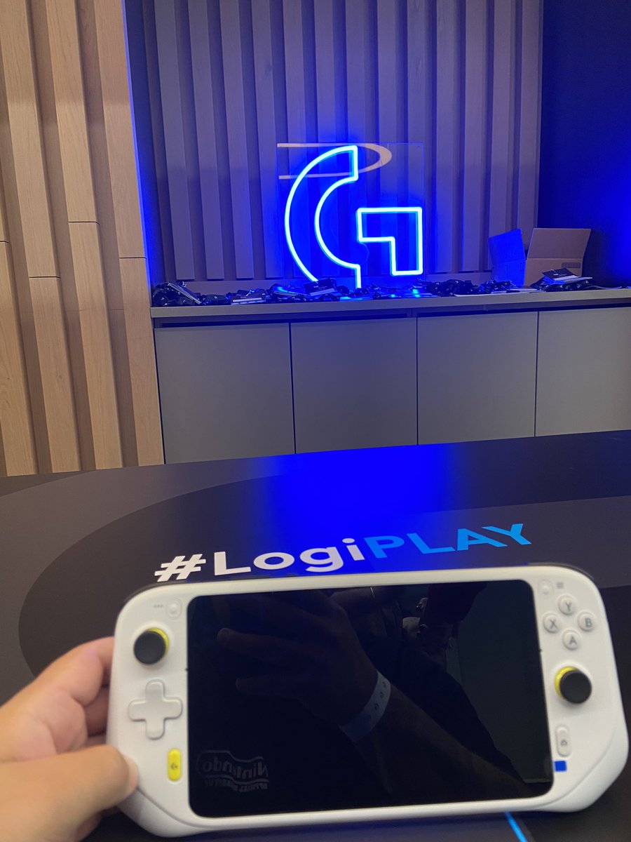 ts__villa's tweet photo. [#Ad/#Gifted]

Thank you to @LogitechGUK for gifting me a GCloud which I’m using at the #LOGIPLAY event today 

As someone who’s never PC gamed before this has been a great insight into steam and GE Force Now

More content and videos to come 👀 

#LogitechGUK #Gcloud @NVIDIAGeForce @NVIDIAGeForceUK