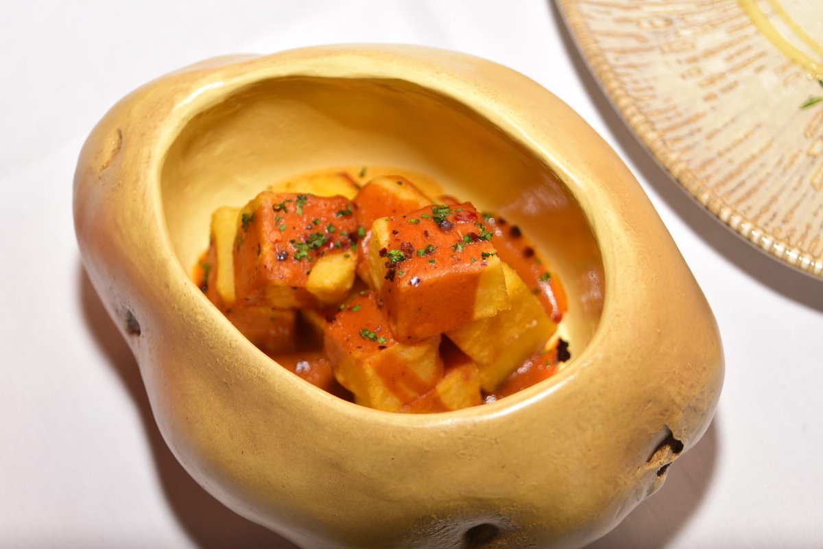 Dos gallegos, entre los finalistas del Concurso Internacional de Patatas Bravas
laalacenaroja.com/dos-gallegos-e…