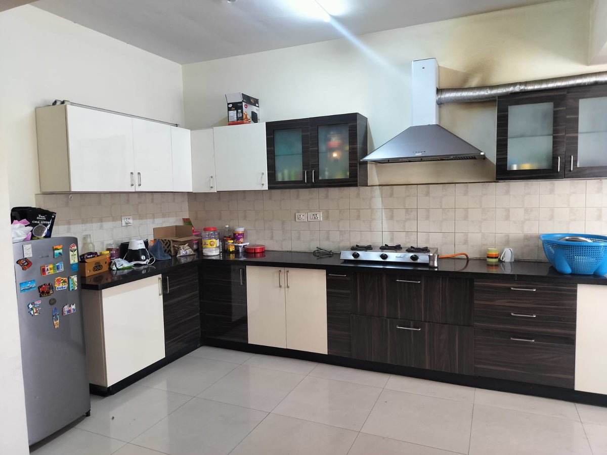 ayush_dhingra_'s tweet photo. *Posting for a friend*

Looking for a Male flatmate to share a 3 BHK flat in Salarpuria Sattva Greengage Society, Hosur Road, Next to Oxford college of engineering. Maps location: https://t.co/0dnJdIvk7J

@BangaloreRoomi https://t.co/G1jhHtAYme