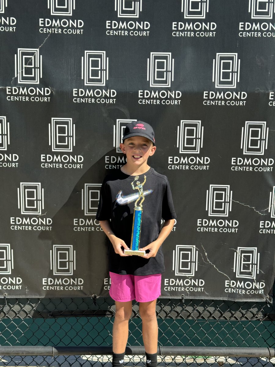 Tuckertennis's tweet photo. 🎾 Congrats to Liev Broermann for his strong performance at the Edmond Center L6, placing 1st in Boys 12s! 💪🏆 Keep up the great work, Liev! #TuckerTennis #genesishealthclubs https://t.co/6lHsoxkh47