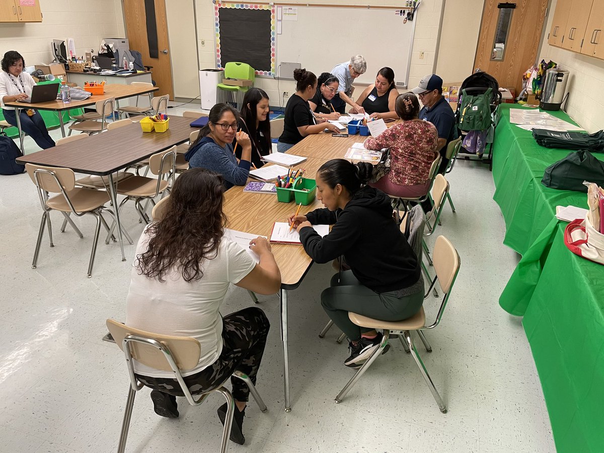 Arcola ES Community School Liaison tweet media