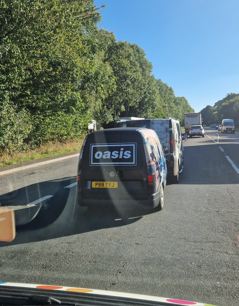 Treforedds's tweet image. The price oasis are charging for tickets, you would think the roadies would have a bigger van