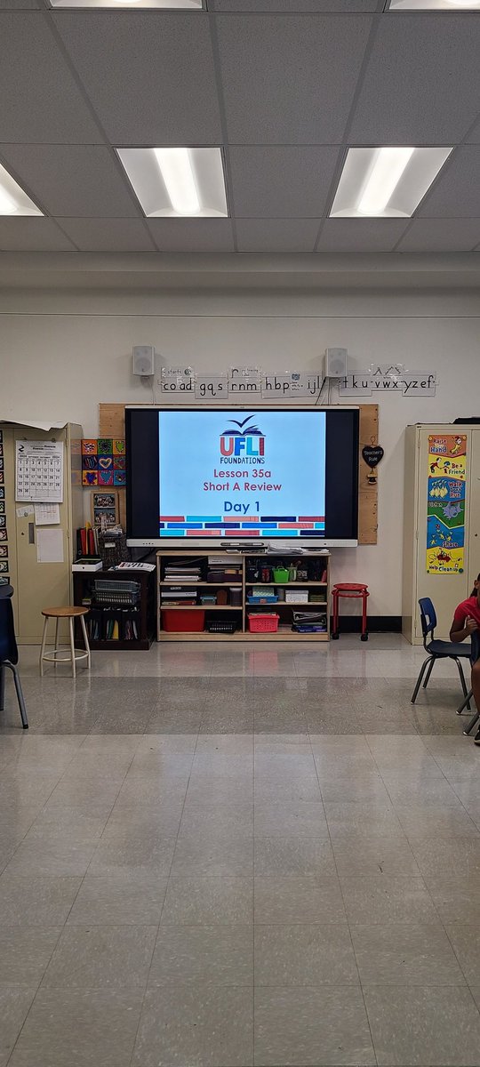 melbrethour's tweet image. On cloud 9! Change can happen even when your curriculum is still balanced literacy. Teachers at my school in k, 1, and 2 are implementing @UFLiteracy and today I went into classes to model a day 1 lesson!