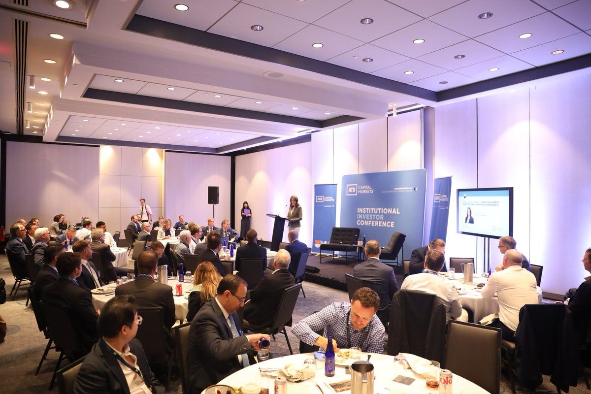 ABDanielleSmith's tweet photo. Alberta is Canada’s top destination for investment! Proud to be in New York with ATB Financial, highlighting the incredible opportunities our province has to offer investors. https://t.co/MXXTdfS8k9