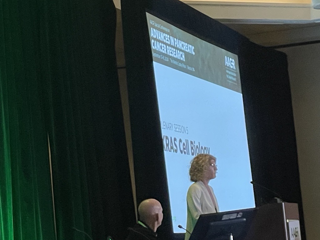 UNC Pancreas Center (@uncpancreas) on Twitter photo So impressive hearing <a href="/bryant_kl/">Bryant Lab UNC</a> discuss autophagic flux and macropinocytosis in #PancreaticCancer during the KRAS Cell Biology session at #AACRPan24 So impressive hearing <a href="/bryant_kl/">Bryant Lab UNC</a> discuss autophagic flux and macropinocytosis in #PancreaticCancer during the KRAS Cell Biology session at #AACRPan24