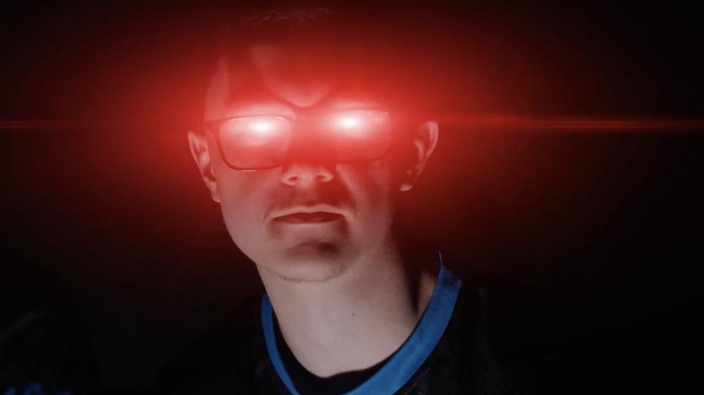 Ce petit de seulement 19 ans m'inspire énormément. Il est en BTS robotique et en même temps Top Compétiteur Warzone. Il fait cours du lundi au vendredi et le soir venu il joue mieux que 99% des joueurs qui ont peut-être pu jouer toute la journée. Un grand respect à lui 🫡🫡. Goat