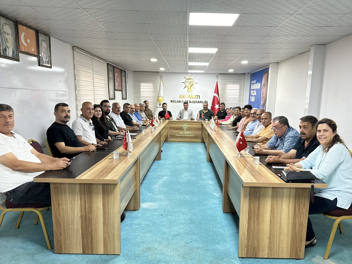PolatKaya01's tweet photo. Haftalık Olağan Yönetim Kurulu Toplantımızı, İlçe  Koordinatörümüz Sayın Murat Erşahinoğlu'nun katılımlarıyla gerçekleştirdik. https://t.co/q7VAUQ9WBQ