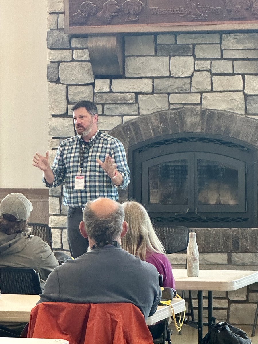 UTNationalGuard's tweet image. The Utah National Guard hosts a meeting of partners to discuss Sentinel Landscape issues at the Wasatch Wing and Clay on September 17, 2024. Local and national partners with a vested interest in conservation and improving compatibility surrounding military installations attended.