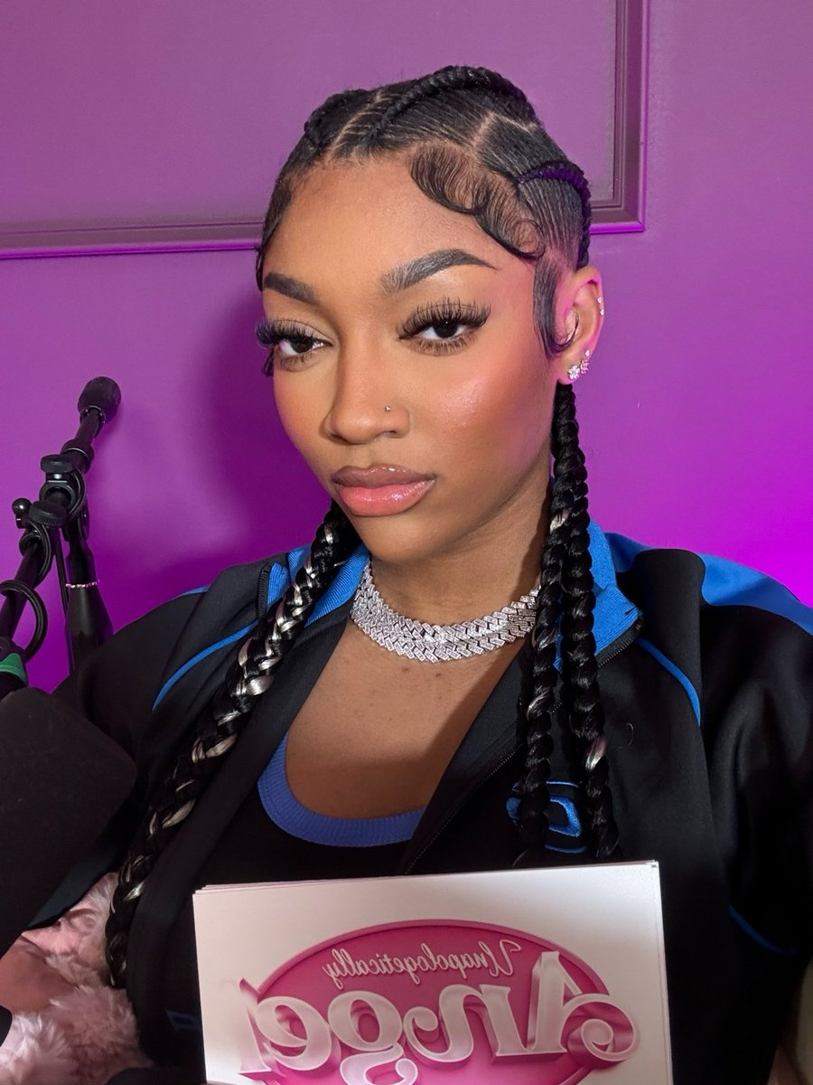 Reese10Angel's tweet photo. oh nothing just podcasting &amp; girl talk! 🩷💞🎙️ https://t.co/d7qcZtk1XN
