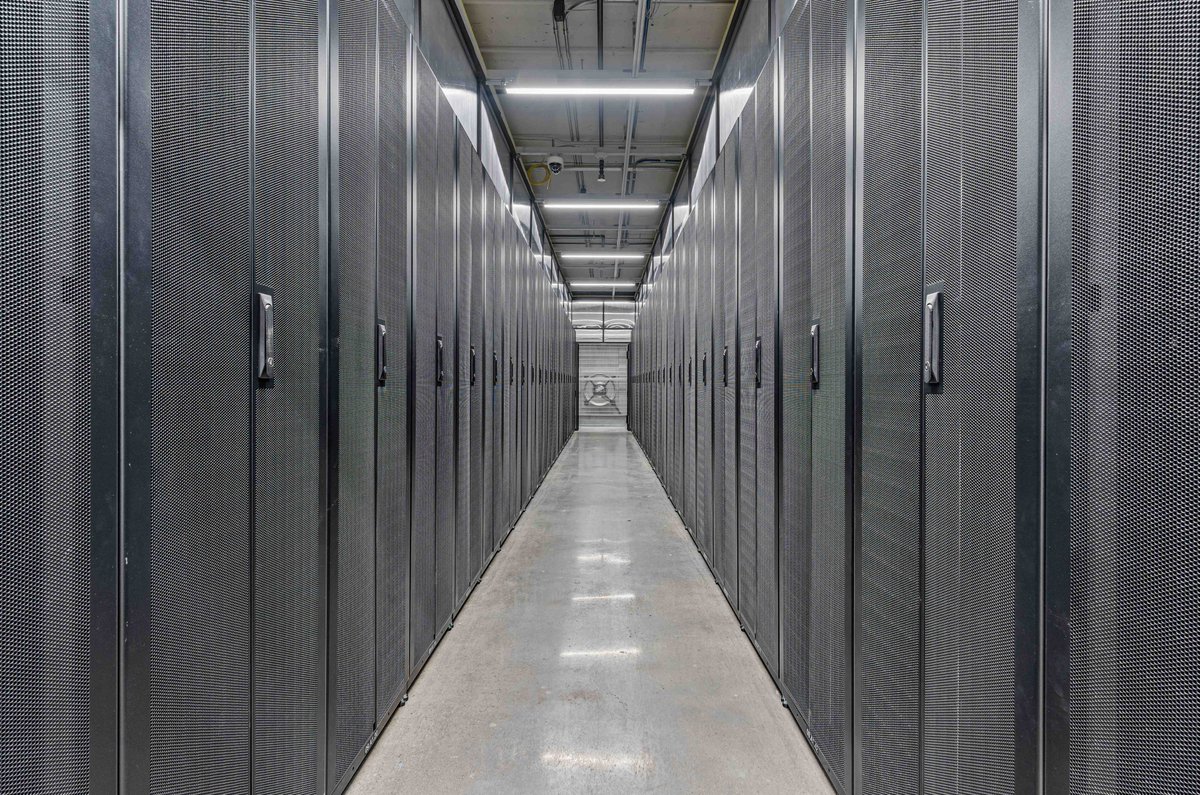 Netrality Data Centers (@netrality) on Twitter photo Netrality was pleased to host <a href="/AITPChicago/">aitp Chicago</a>'s #AI #SIG meeting at our 717 S Wells data center! Following a discussion on AI safety & building helpful, harmless, & honest AI systems, guests toured our new high-density data hall. Schedule your private tour: bit.ly/3zd6mGW Netrality was pleased to host <a href="/AITPChicago/">aitp Chicago</a>'s #AI #SIG meeting at our 717 S Wells data center! Following a discussion on AI safety & building helpful, harmless, & honest AI systems, guests toured our new high-density data hall. Schedule your private tour: bit.ly/3zd6mGW