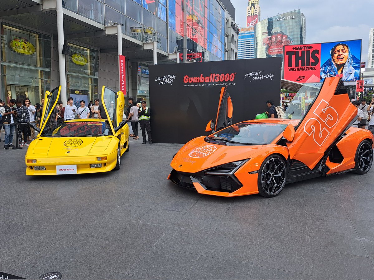 Ton_ZoN_'s tweet image. วันนี้เค้ามางาน Gumball 3000 คั้บเปนงานทัวร์รถหรูที่วิ่งจากเวียดนามไปสิงคโปร์รวม7ประเทศ หนึ่งในนั้นมีไทยด้วย วันนี้ได้เจอรถที่ไม่คิดว่าชีวิตนี้จะได้เจอถึงสามคัน 1 ในนั้นคือรถที่ชอบที่สุดด้วยแล้วยังมีรถหรูเท่ๆอีกมากกกเลย
#ZONATA
#Sigmafangs
#cerakins
#lucenes