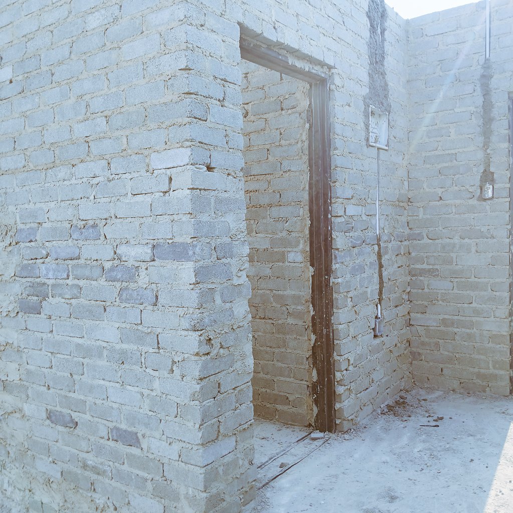 aggrey_mat's tweet photo. Fitting of electrical conduits 
Now wall is ready for plaster 
Roof structure will begin in tomorrow.. https://t.co/bztxmZPd9C