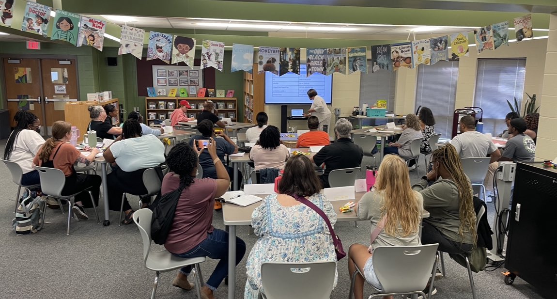 KCPS World Languages tweet media