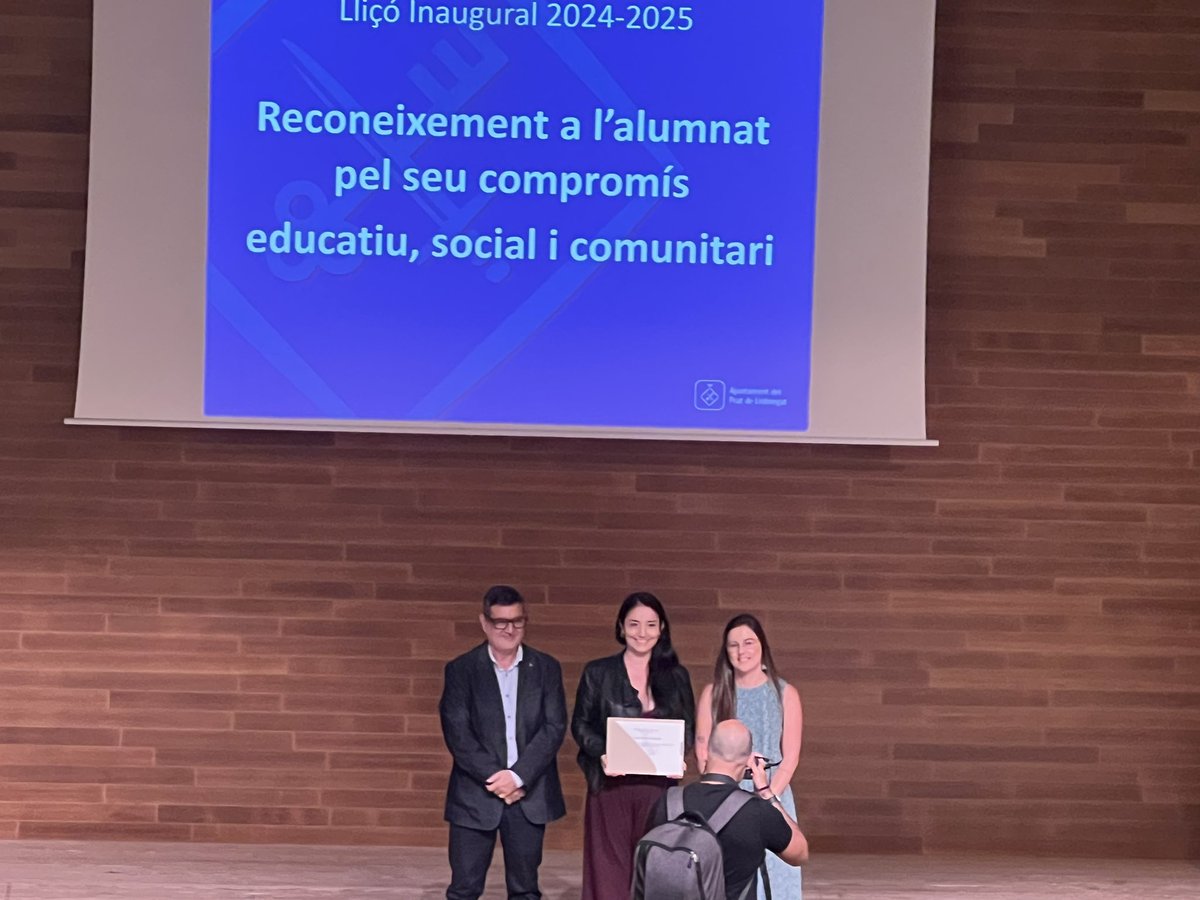 insillabanyols (@insillabanyols) on Twitter photo Avui lliço inaugural al Prat, s’ha fet reconeixement als i les alumnes dels diferents nivells del Prat, felicitats👏 en especial destaquem a l’alumna de <a href="/insillabanyols/">insillabanyols</a> d’HTF0 Andrea Fernanda Jaña per la seva trajectòria <a href="/ElPratEducacio/">El Prat Educació</a> <a href="/fpcatalunya/">FP Catalunya</a> Avui lliço inaugural al Prat, s’ha fet reconeixement als i les alumnes dels diferents nivells del Prat, felicitats👏 en especial destaquem a l’alumna de <a href="/insillabanyols/">insillabanyols</a> d’HTF0 Andrea Fernanda Jaña per la seva trajectòria <a href="/ElPratEducacio/">El Prat Educació</a> <a href="/fpcatalunya/">FP Catalunya</a>