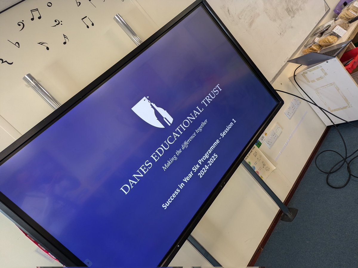 AaronWanford's tweet photo. A fantastic afternoon spent with all our Year Six teachers @DanesEdTrust launching @ThePiXLNetwork as part of our trust strategy for education and outcomes. Thank you De Havilland Primary for hosting and your wonderful refreshments! #makingthedifferencetogether https://t.co/d8VxFC6C5t