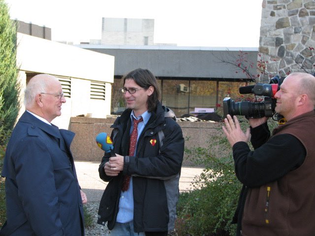 Beau souvenir, message à <a href="/infomantv/">INFOMAN</a> Monsieur Robert Bertrand est décédé lepinecloutier.com/fr/avis-de-dec… <a href="/LP_LaPresse/">La Presse</a> <a href="/lesoleildeqc/">Le Soleil</a>