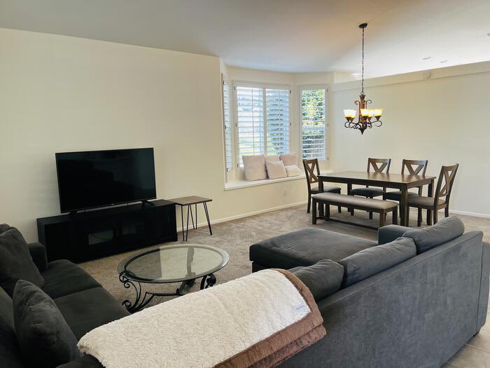 LCHomesSD's tweet image. #SINGLELEVEL HOME #FORRENT! 

2194 Corte Acebo, 
#Carlsbad, CA

4 bed/2 bath/1863 sf
Fridge/washer/dryer included. 
No pets/no smoking. 

Call: 760-436-5111
La Costa Sales &amp;amp; Rentals 
Lic. #01502169

𝑴𝒐𝒓𝒆 𝑫𝒆𝒕𝒂𝒊𝒍𝒔 &amp;amp; 𝑷𝒊𝒄𝒔 𝒊𝒏 𝒐𝒖𝒓 𝒃𝒊𝒐!
#forlease #carlsbadhomes