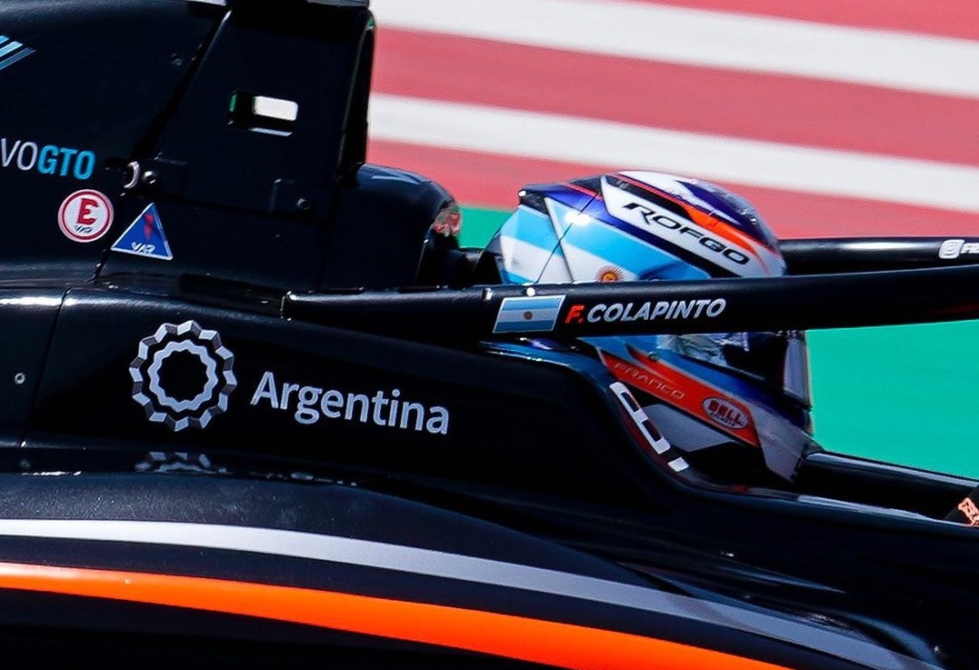 marcapaisar's tweet photo. Y sí, nos sumamos a la tendencia.  #ColapintoToF1In2025 🇦🇷🌎🏎️ https://t.co/hYtlDXRT4q