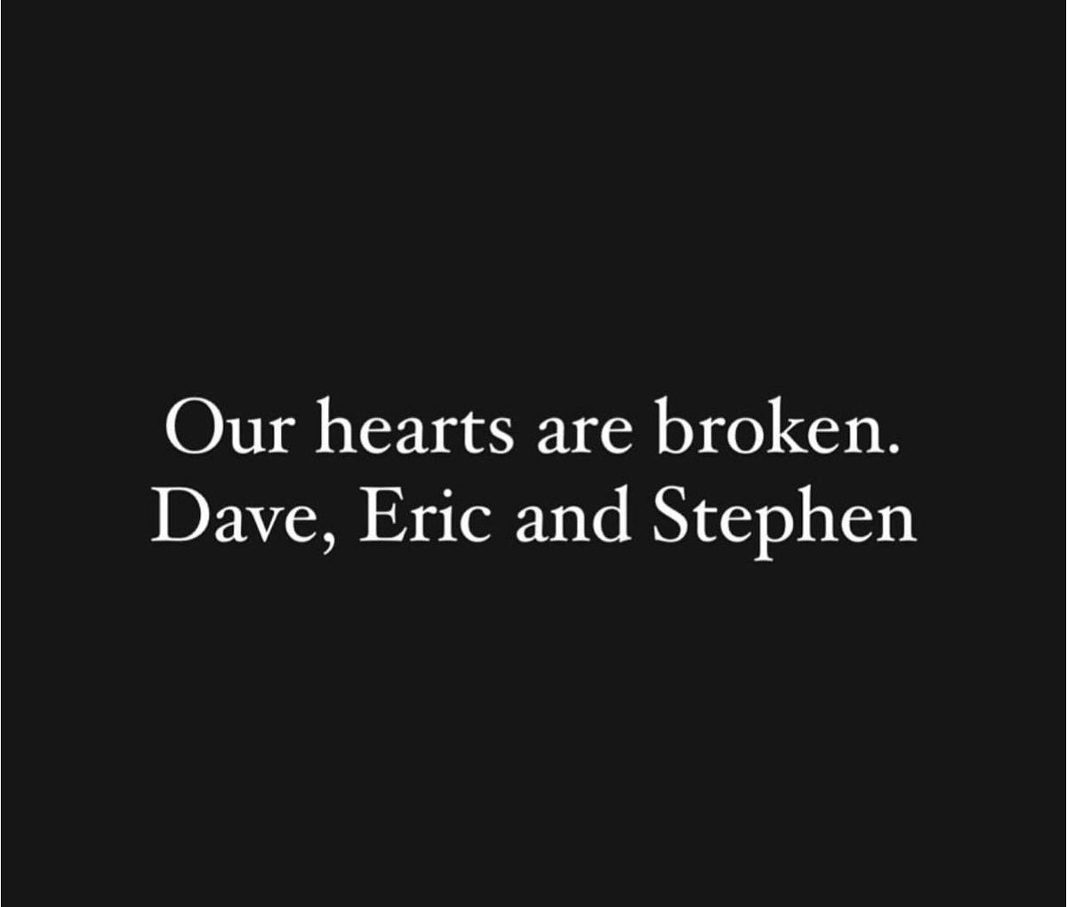 lyraskyofficial's tweet photo. "Our hearts are broken"The fact that it says Dave,Eric &Stephen makes it even sadder. I'm very sad'coz this is a band that I've always loved.I worried'bout the health of the other members.Hope that Perry Farrell recovers&they can work together again #JanesAddiction #getwel #love https://t.co/l7hy5m3F3f