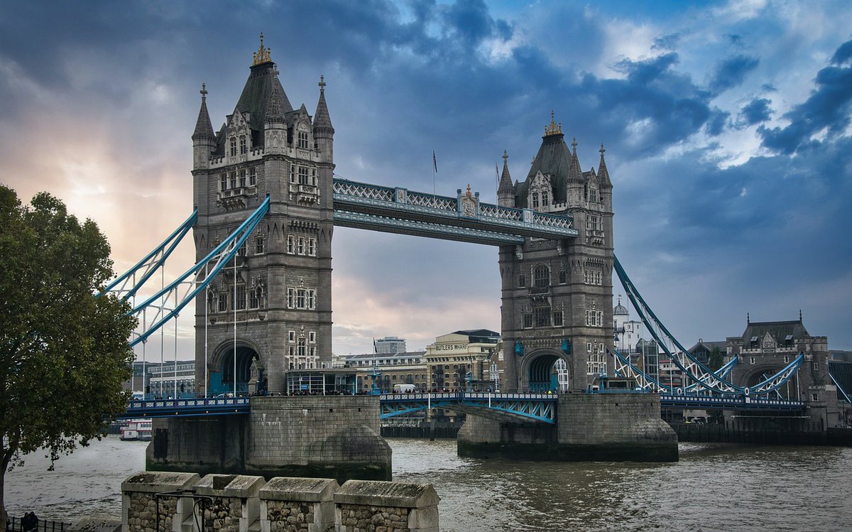 LawTycoon's tweet photo. 🚀 Planning a move to the UK? 🌍 Whether for work, study, or travel, get all the details on #UKVisa options & applications here 👇
🔗 https://t.co/rIDp0XHh1Z
#MoveToUK #StudyInUK #WorkInUK #UKDream #LawTycoon #VisaGuidance #Travel https://t.co/7qmfYZq54a