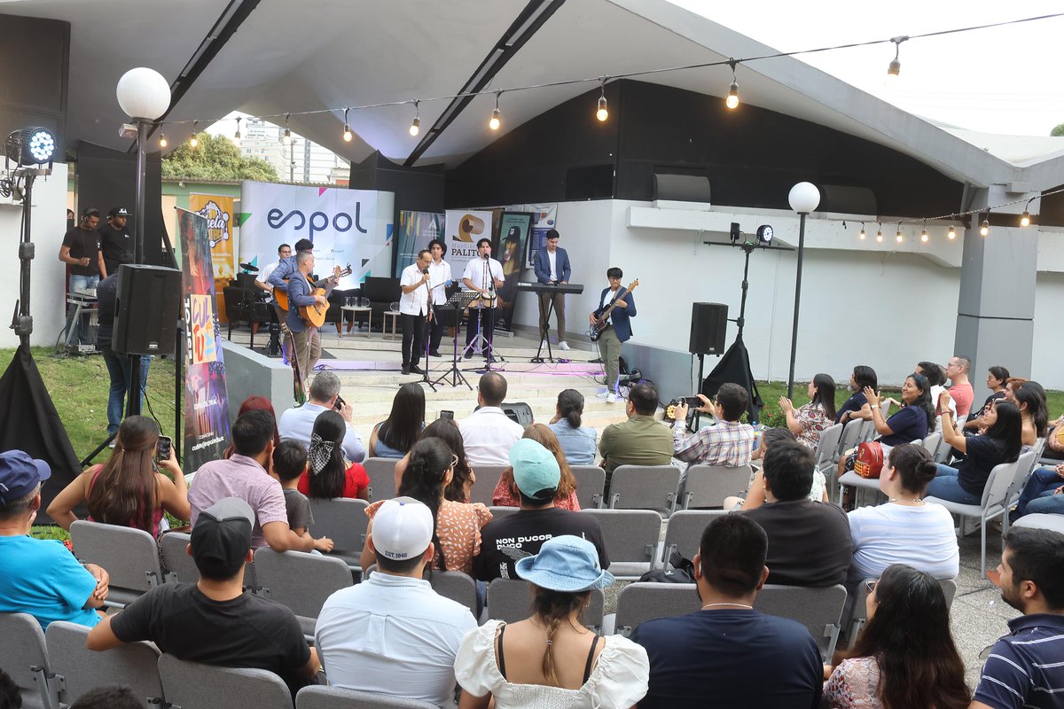 espol's tweet photo. #ESPOLesCiencia
La decimoctava Chela Científica 🍺🧪 cambió su día y sede habitual para ofrecer un interesante diálogo sobre Arte y Ciencia para recuperar el tejido social de la ciudad.

Como cierre a la Ruta de la Innovación, el escenario escogido fue nuestro campus Peñas. Conoce en la siguiente nota lo que dijeron expertos de ESPAE, Universidad de las Artes, Telefónica Ecuador y del Observatorio de Políticas Públicas de Guayaquil: https://t.co/K2cf6BkEQj