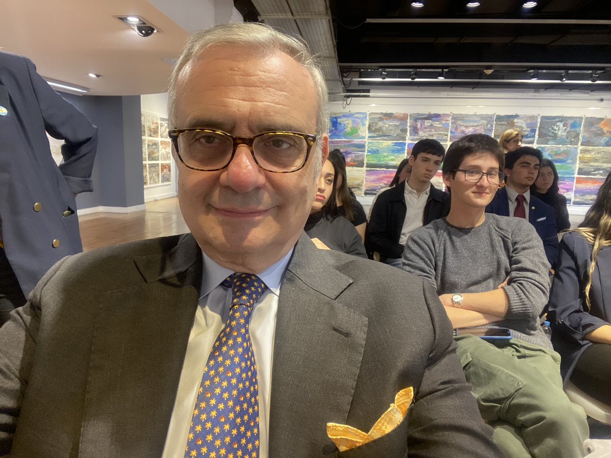 At the Catholic University in Buenos Aires, hosting the Ambassador of Colombia in Argentina for an exchange with students and faculty