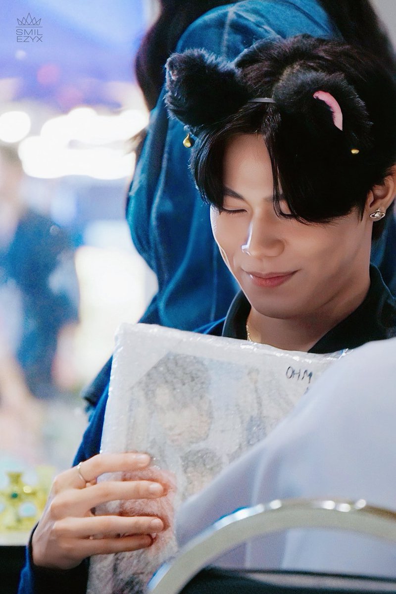 _smilezyx's tweet image. ยิ้มน่ารัก🥰

240915 | #PRIMETIME_TimeToLove_Fansign
#OhmPrimeTime #PRIMETIMEth