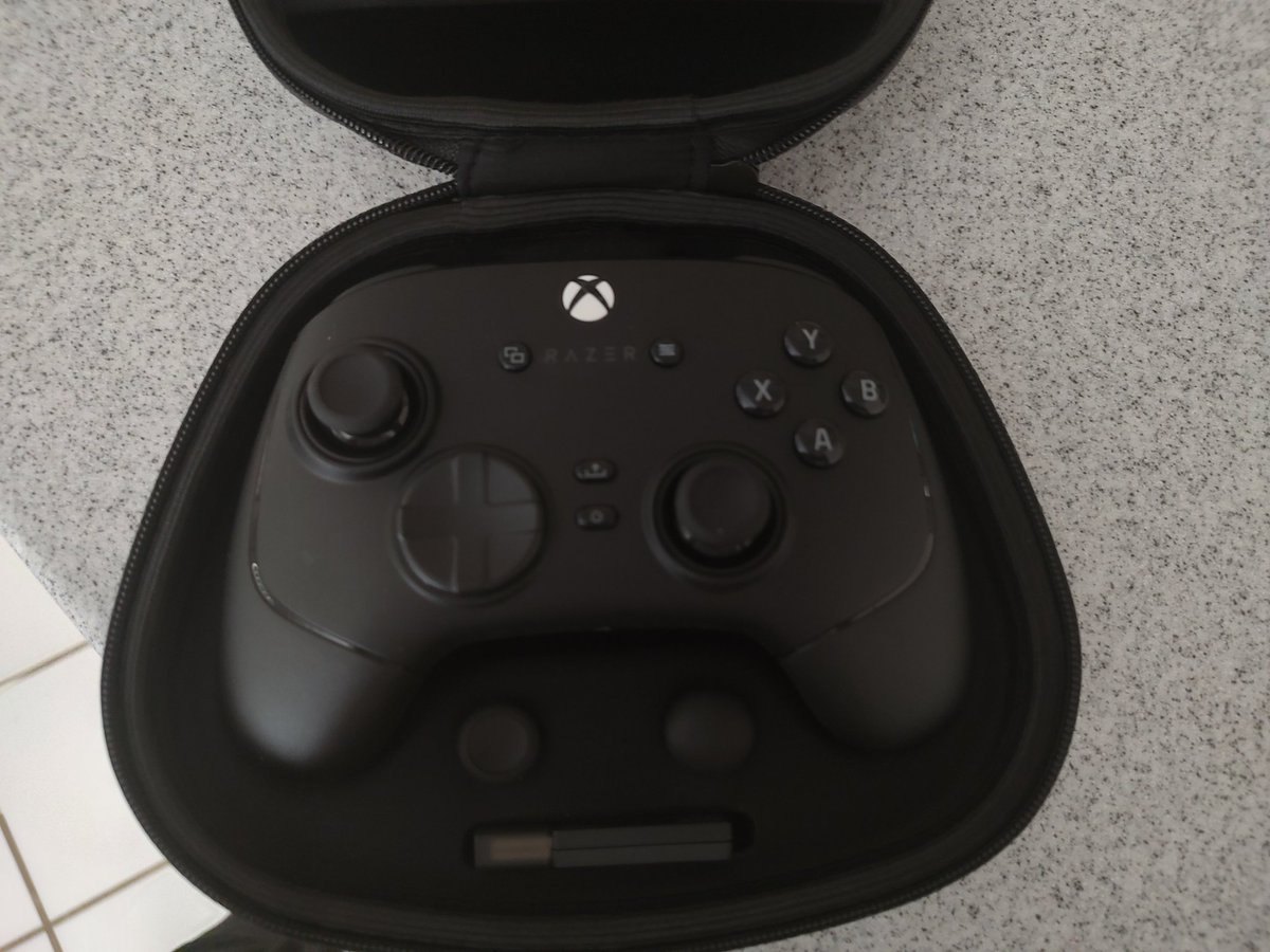 Thanks to <a href="/TeamRazer/">Team RΛZΞR</a> for the new controller!