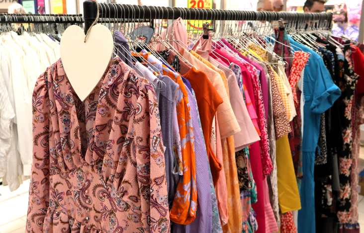 🌿👗 Join us 18 Sept, 4:30-7pm at Wimbledon Quarter for the launch party of Wimbledon Sustainable Fashion Week! Refresh your wardrobe with a Clothes Swap, enjoy a welcome drink too! See you there! 🍹😉 #WimbledonSFW #SustainableFashion #ClothesSwap <a href="/lovewimbledon/">lovewimbledon</a> <a href="/wimbledonGo/">Go Inspire International C.I.C.</a>
