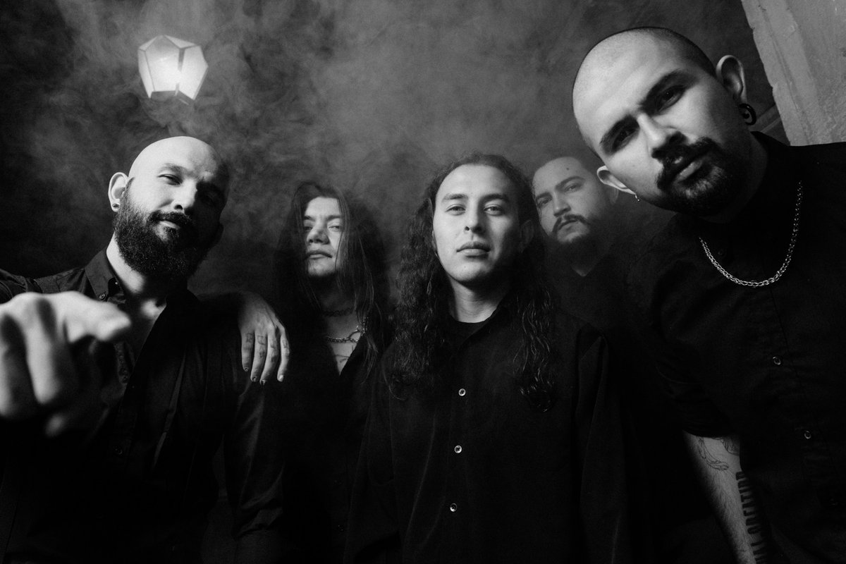 Lethal Creation (@lethalcreation1) on Twitter photo Hola, somos Lethal Creation y tocamos rock en tu idioma.
Se aproxima el rock, más canciones y muchos shows, mientras cotorreala con la bandera y sigue escuchando Sátira en lo que te cocinamos la próxima rola
📷 <a href="/f_er91_/">Fernando DJM</a> Hola, somos Lethal Creation y tocamos rock en tu idioma.
Se aproxima el rock, más canciones y muchos shows, mientras cotorreala con la bandera y sigue escuchando Sátira en lo que te cocinamos la próxima rola
📷 <a href="/f_er91_/">Fernando DJM</a>